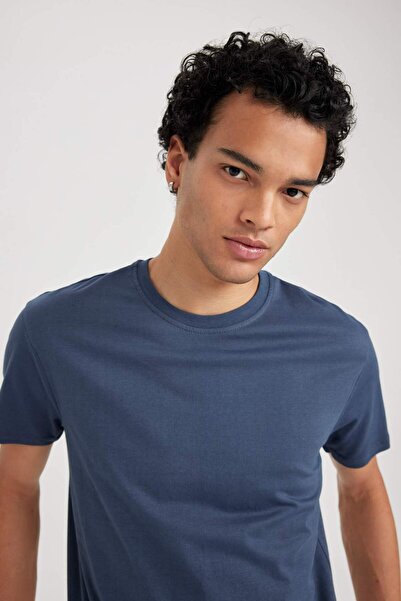 DeFacto %100 Pamuk Slim Fit Dar Kesim Bisiklet Yaka Basic Düz Kısa Kollu Tişört B0653AXNS