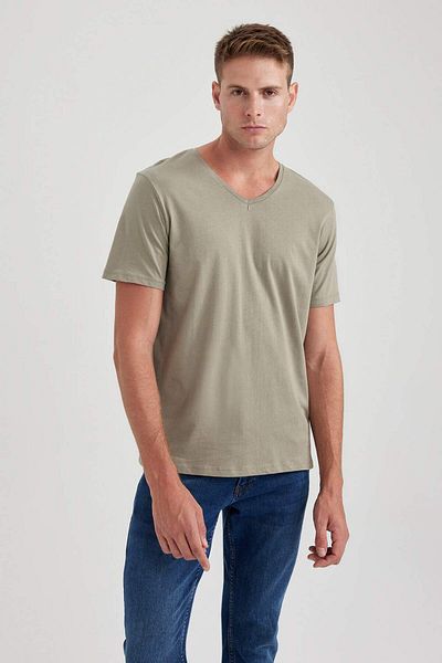 DeFacto 100% Cotton Slim Fit Tight-Fitting V-Neck Short Sleeve T-Shirt B0646Axns