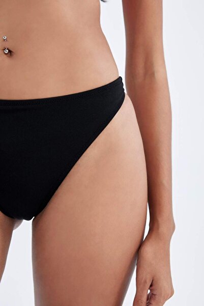 DeFacto Fall in Love Regular Fit Bikini Alt B1167AX23HS