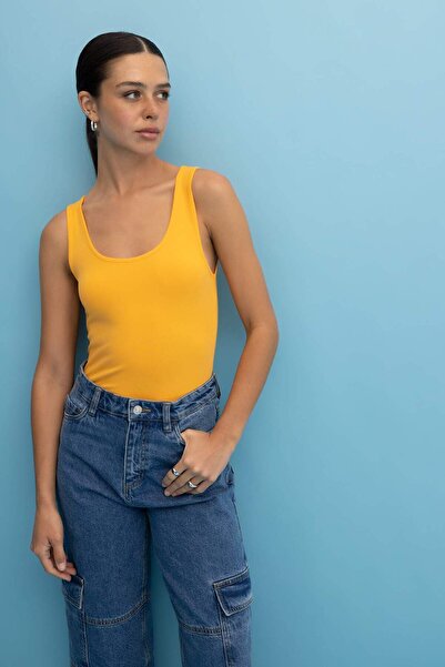 DeFacto Slim Fit Dar Kesim U Yaka Basic Düz Atlet I1059AZ23SM