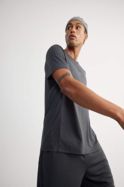 DeFacto DeFactoFit Slim Fit Dar Kesim Bisiklet Yaka Baskılı Sporcu Kısa Kollu Tişört V2887AZ22AU