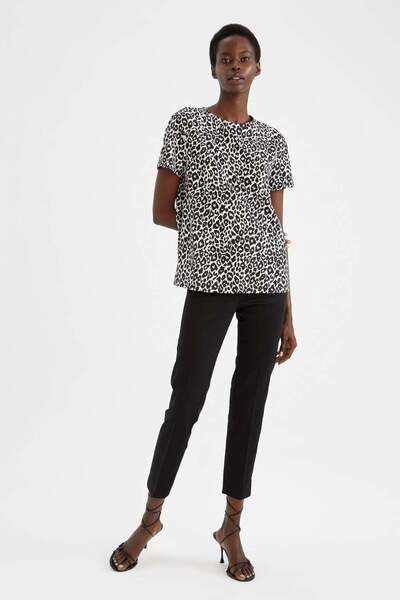 DeFacto Regular Fit Crew Neck Leopard Print Short Sleeve T-Shirt Y7063Az22Sm
