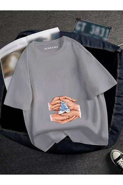 BENROMA Pregnant Hand Blue Shoes Printed T-Shirt