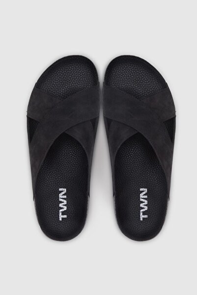 Twn Черни чехли с кръстосани презрамки