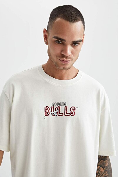 DeFacto Μπλουζάκι Fit Nba Chicago Bulls με άδεια Oversize Fit Crew Neck 100% βαμβάκι