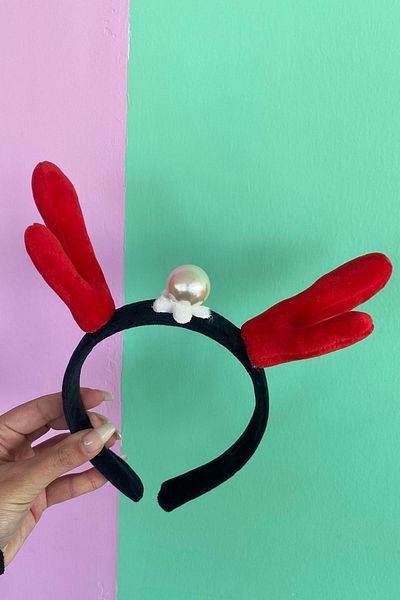 TAKIŞTIR Red Color Deer Horn Figured Pearl Detailed Crown