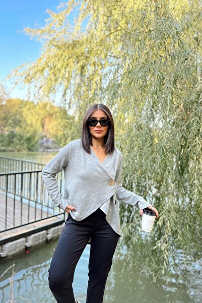 NEW LAVİVA Women's Gray Asymmetric Cut Buttoned Loose Cardigan Blouse