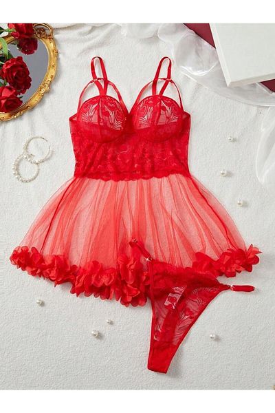 Peille Elegant lace detailed plus size nightgown with thin straps