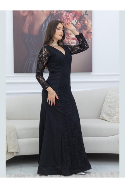 Nice Model فستان كريب طويل أنيق مع طبقة من الدانتيل وأكمام شفافة - فستان سهرة...