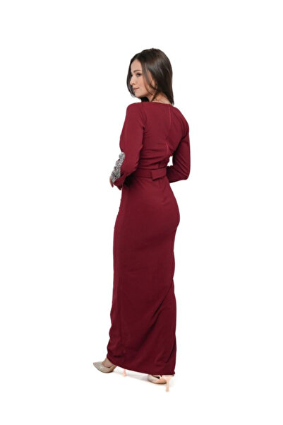 Nice Model Elegant Long Sleeve Crepe Dress with Embroidered Details - Women's Formal Evening Wear