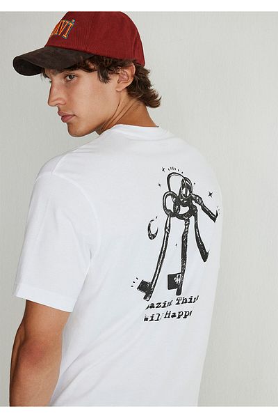 Mavi Tricou alb cu imprimeu pe spate, cu o formă lejeră/cu o formă lejeră 0612456 -620