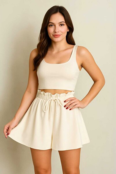 MODA Kadın Rahat Volanlı Bağcık Aksesuarlı Şort
