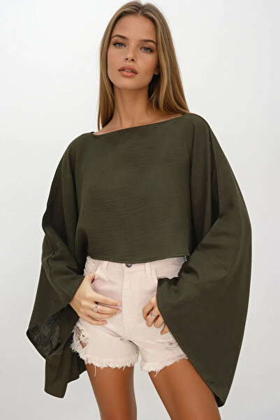 VAGGON بلوزة نسائية من الموسلين برقبة قارب كاكي وأكمام قصيرة Vs00210