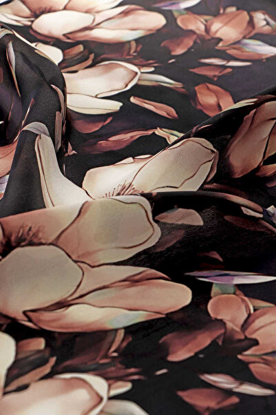 Bursa İpek Navy Blue Silk Handkerchief - Narcissus Patterned