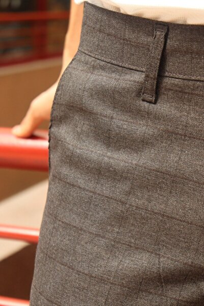 inpool Ανδρικό παντελόνι με καφέ καρό σχέδιο με λεπτή εφαρμογή από πολυβίσκο