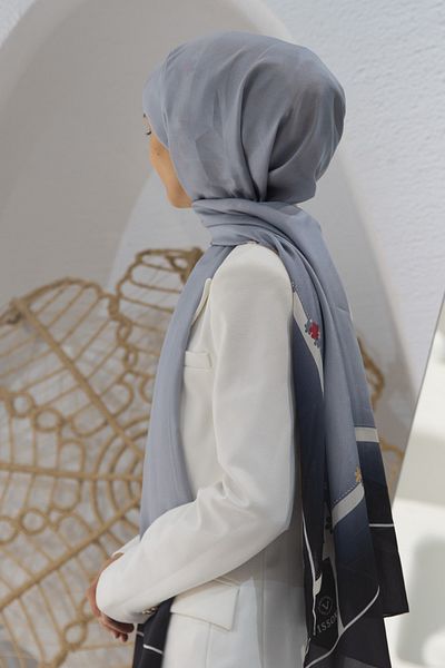 Vissona 100% Silk Floral Patterned Gray Colored 92X210 Shawl