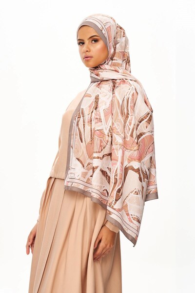 MOISCARF Fleur De Brume Patterned Shawl Salmon Pink