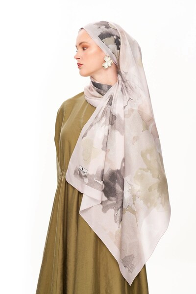 MOISCARF Brume d'Amour Γαλλικό μεταξωτό σάλι με σχέδιο μπεζ