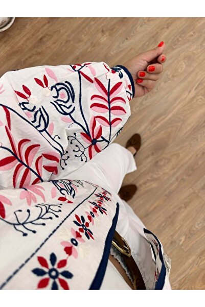 Lavanta Tekstil White Embroidered Ethnic Pattern Jacket