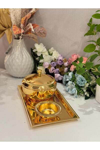 aljahwari Date set with tabsi and a medium golden plate