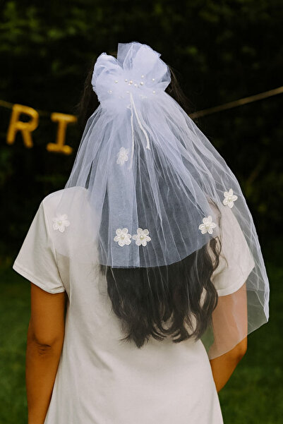 TAKIŞTIR White Color Pearl Detailed Flower Figured Princess Veil