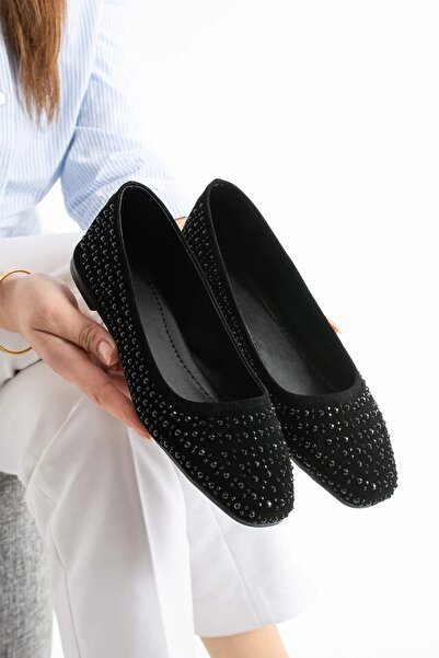 Jackers Γυναικεία καθημερινά παπούτσια μπαλαρίνας με λεπτό τακούνι σε σχέδιο μαύρης πέτρας