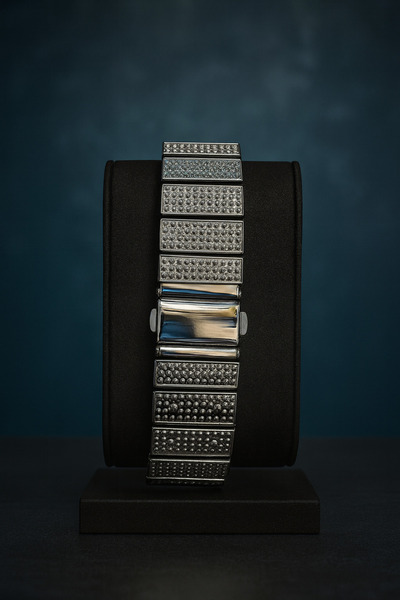 Gold Power Luxury Women's Wristwatch - Stone Detailed, Arabic Numeral and Calendar