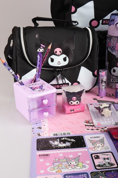kuromi "مجموعة SHADOW CHIC" للمدرسة، التغذية مع الترمس، والترخيص للموسم الجديد مع DEKOMUS