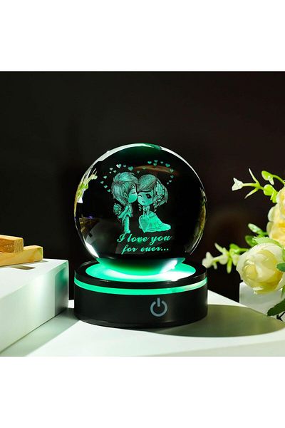Wolawood Kissing Couple Themed Rotatable 3D Romantic Souvenir Crystal Glass Snow Globe Set