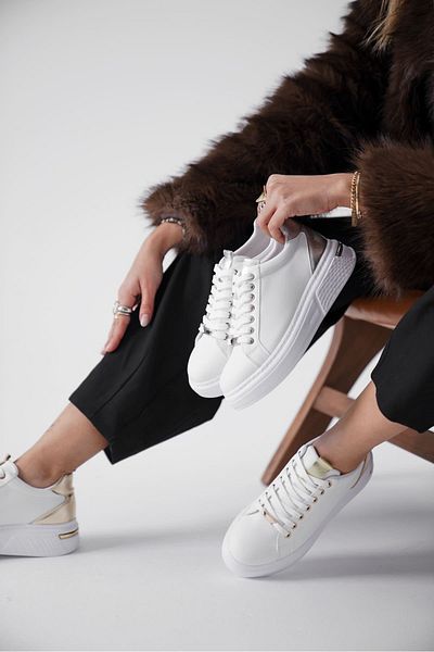 Zerenyus Pantofi sport de damă albi cu detalii premium argintii