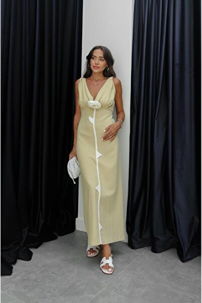 Havoş Light Yellow Collar Rose Detailed Dress