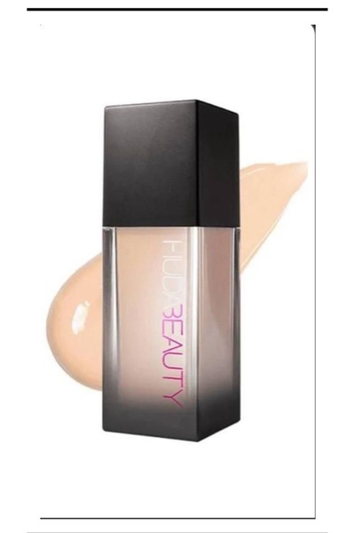 Gloria Mercury Hudabeauty Huda Beauty Foundation