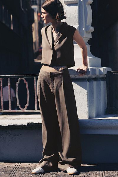 Pull & Bear 100% linen cropped waistcoat