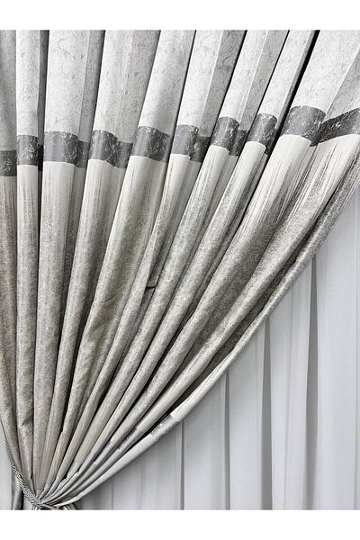 Metropolitan Concept Bolt drapery, worked on 10 cm wide rejansa