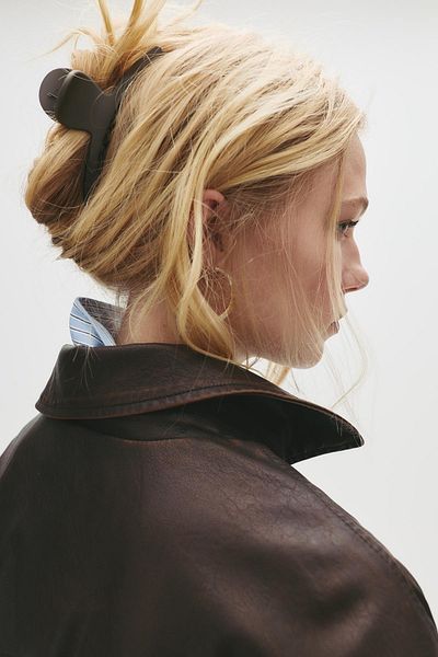 Pull & Bear Pack of 2 fur clips