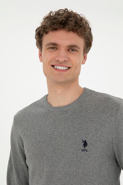 U.S. Polo Assn. Men's Gray Sweater With Fine Texture And Round Collar