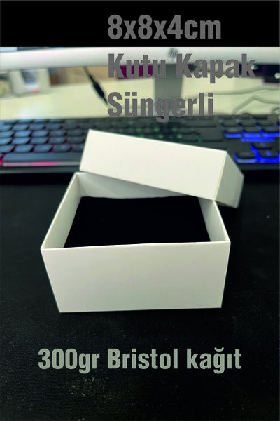 Örün Matbaa 8x8x4cm YENİ Beyaz Takı Kutusu Kelepçe, Kolye, Bileklik, Mini Set 24 Adet Süngerli Demontedir