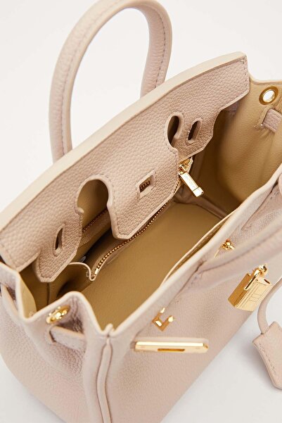 Levidor Vizon Aksesuar Detaylı Kare El Çantası