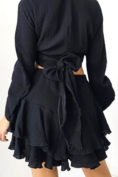 FashionForYou Wichita suit, shirt, tie under bust and short-cut trouser skirt, Black