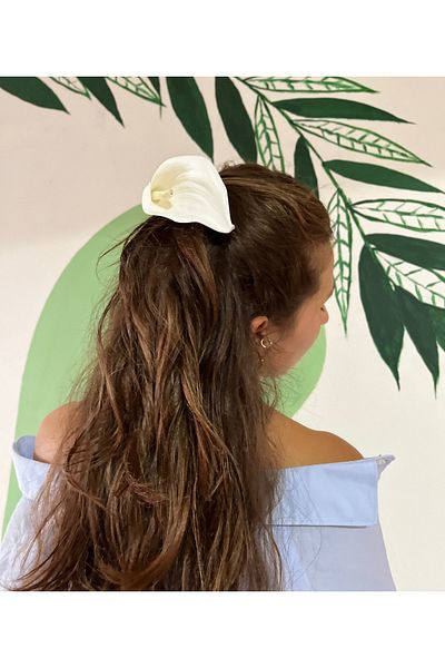 FloresDeCarnaval White Lily Buckle