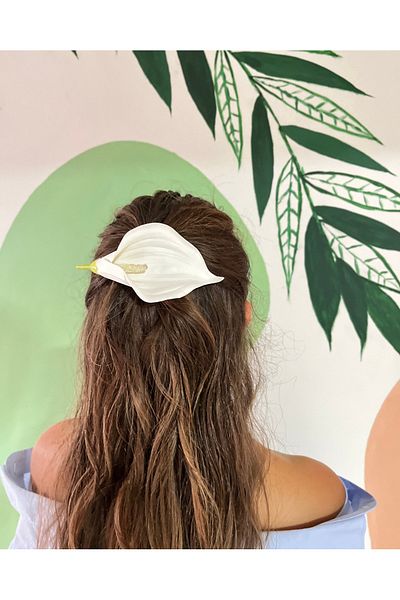 FloresDeCarnaval White Lily Buckle