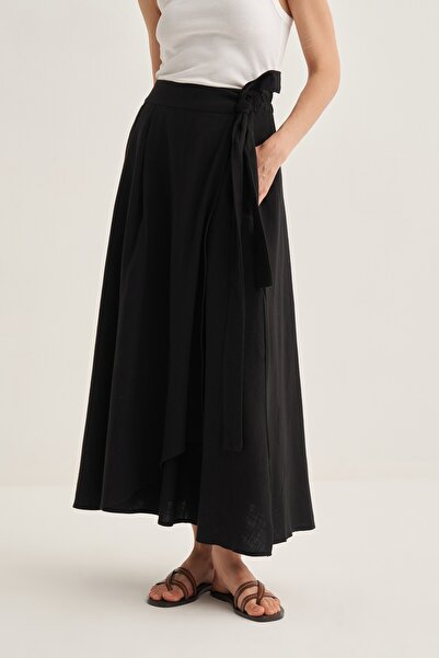 EBU Prive Fusta asimetrică croială din bumbac organic pentru femei, neagră