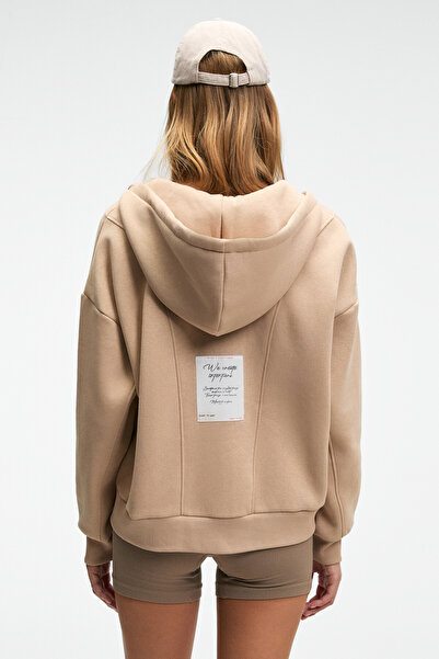 GRIMELANGE VYSELLE Kadın Önü Kesikli Metal Fermuarlı Kapüşonlu Etiket Detaylı Oversize Vizon Sweatshirt