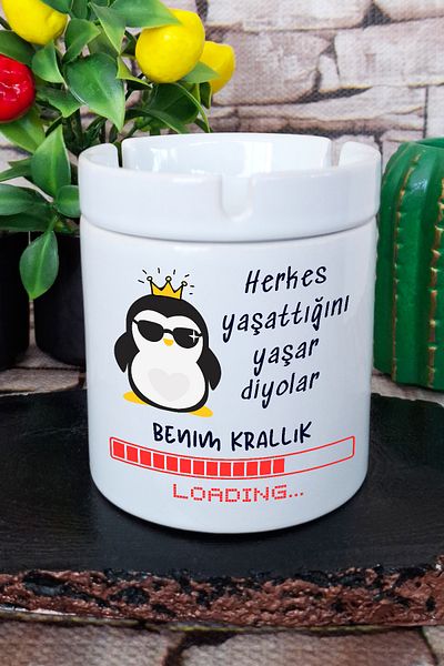 qoeuyl boutique Everyone Lives the Age of Their Lives Diyos Printed Funny Gift Ceramic Lid Odorless Ashtray