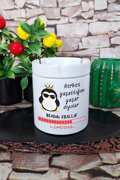 qoeuyl boutique Everyone Lives the Age of Their Lives Diyos Printed Funny Gift Ceramic Lid Odorless Ashtray