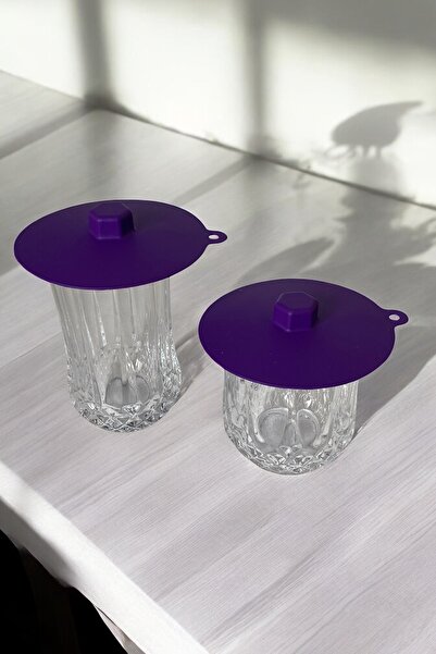 Saatistan Mor renkli 2'li bardak üstü silikon kapak seti, pratik ve şık kullanım sağlar