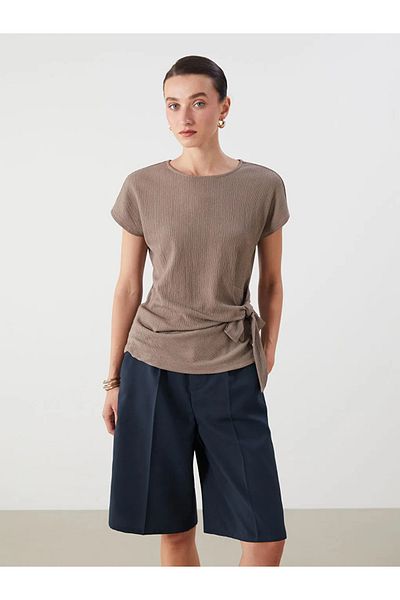 LC Waikiki Lcwaikiki Classic Brown Crew Neck Textured Bow Blouse