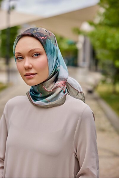 ŞALEVİ RENK CÜMBÜŞÜ  KRİSTAL EŞARP