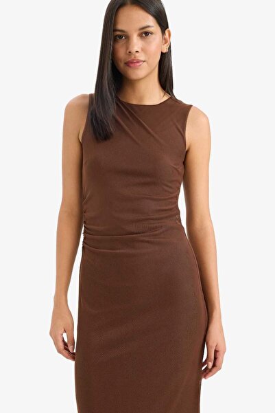 DeFacto Bodycon Vücudu Saran Yuvarlak Yaka Tül Kolsuz Midi Elbise D8036AX25AU