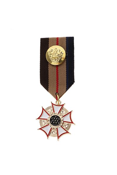 Choice Style 3 Striped Fabric Badge Brooch Pin Crown Star Medal Milirtay Uniform Corsage Honor Medal Brooch